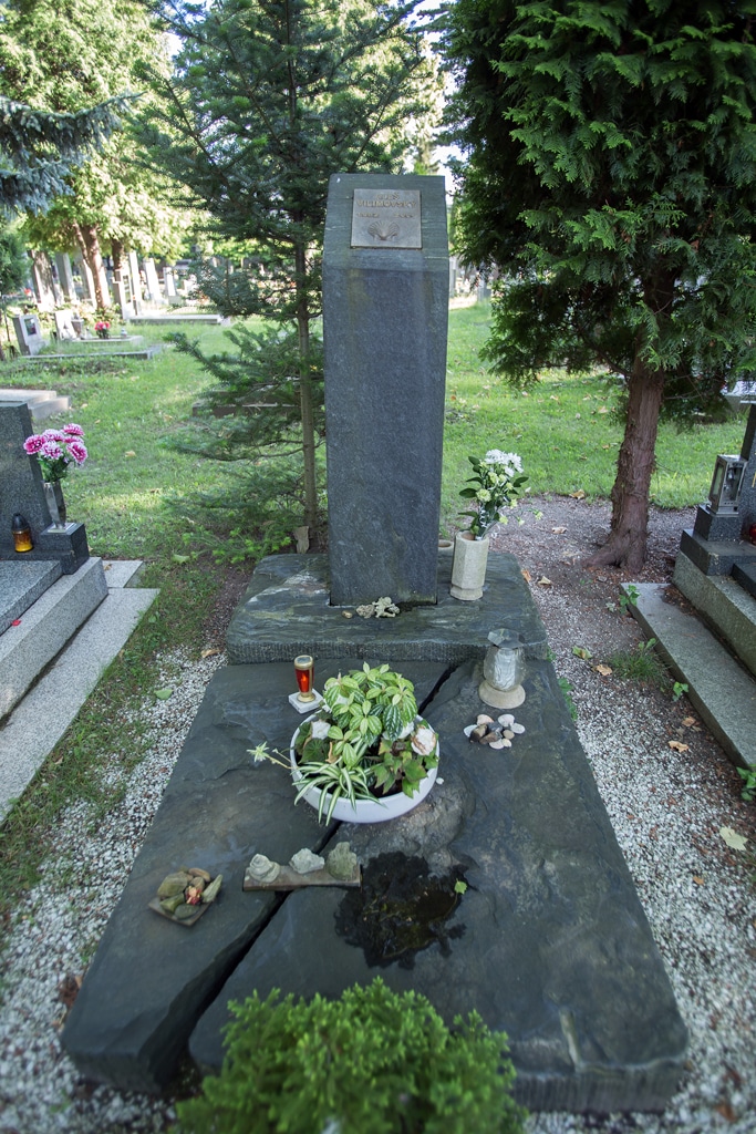 Ivan Erben, kamenické práce, nahrobní kámen, kolínský hřbitov