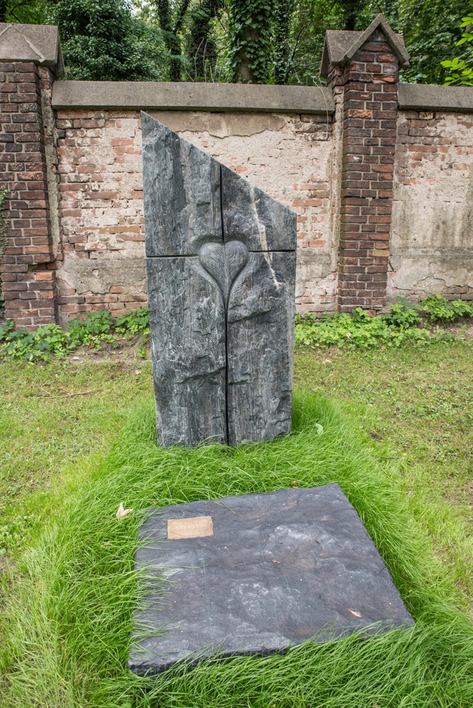 Ivan Erben, kamenické práce, nahrobní kámen, kolínský hřbitov